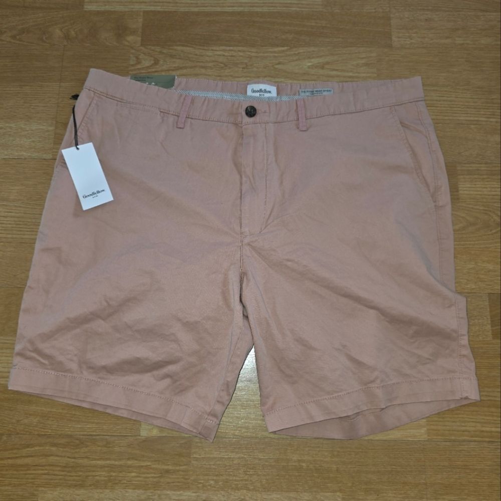 Goodfellow & Co Flat Front The Every Wear Shorts Coral Pink Size 42 NWT 2846D